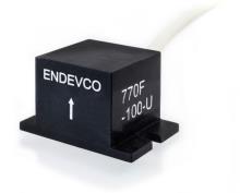 Accelerometer, VC, 10 g, screw mount, 7 to 36V excitation, 10 ft cable